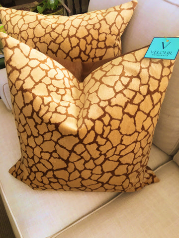 Giraffe Velvet Pillow Set 22x22