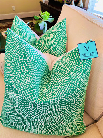 Green Dot Pillow Set 22"x22'